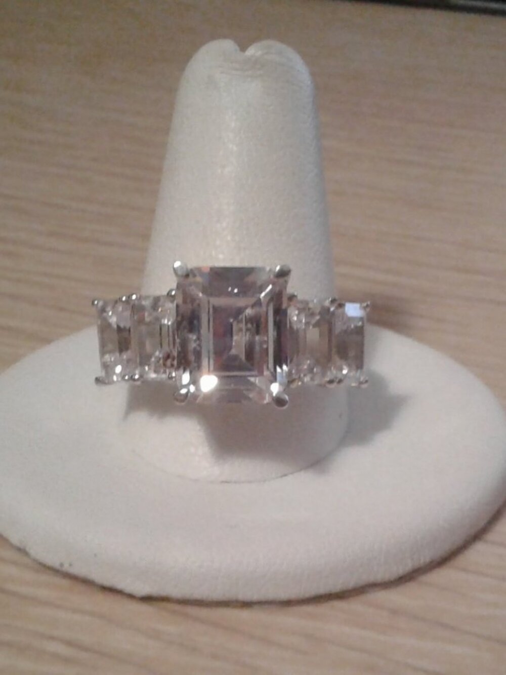 BJH034 Bella Luce CZ Platinum Plated Five Stone Ring 14.75ctw. Size 10 NWOT